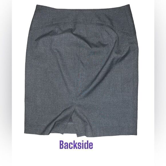 🐘 The Limited Grey Skirt - Picture 3 of 3